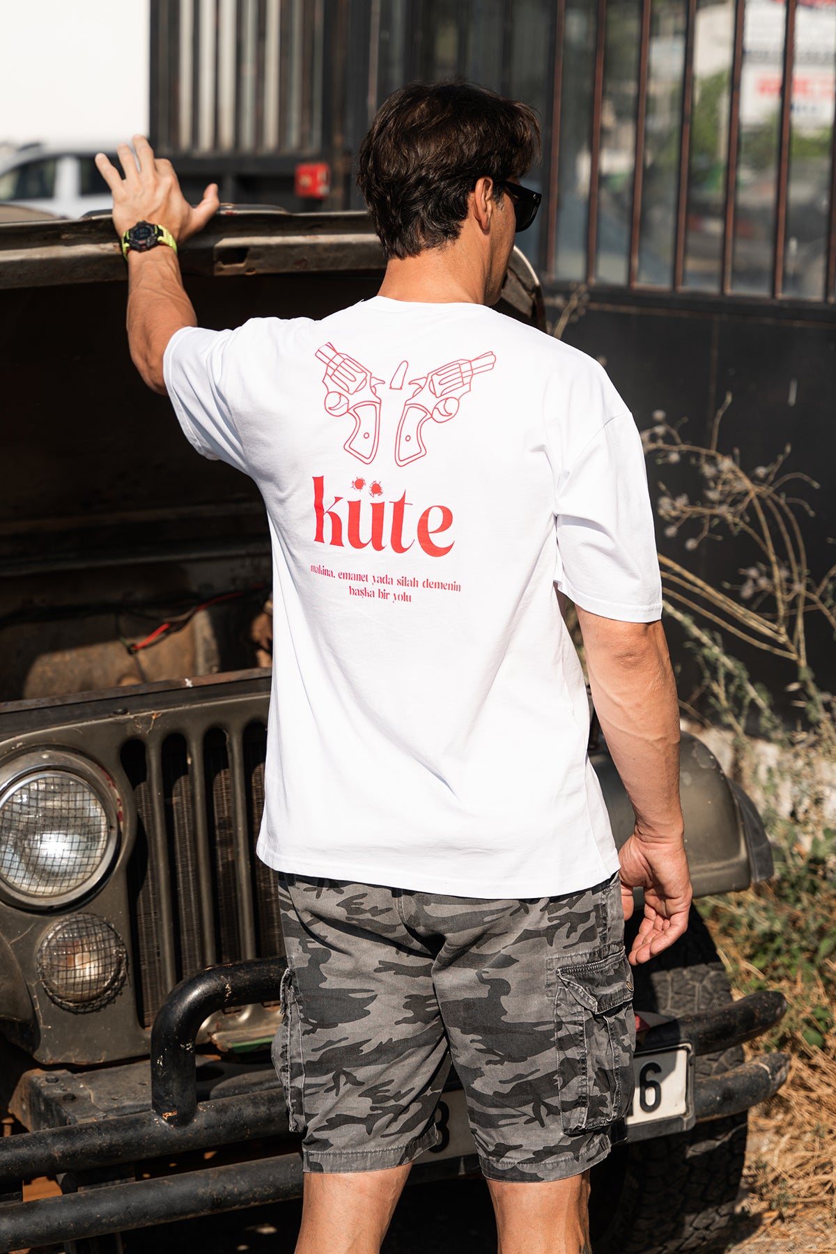 KÜTE Beyaz Oversize Tişört