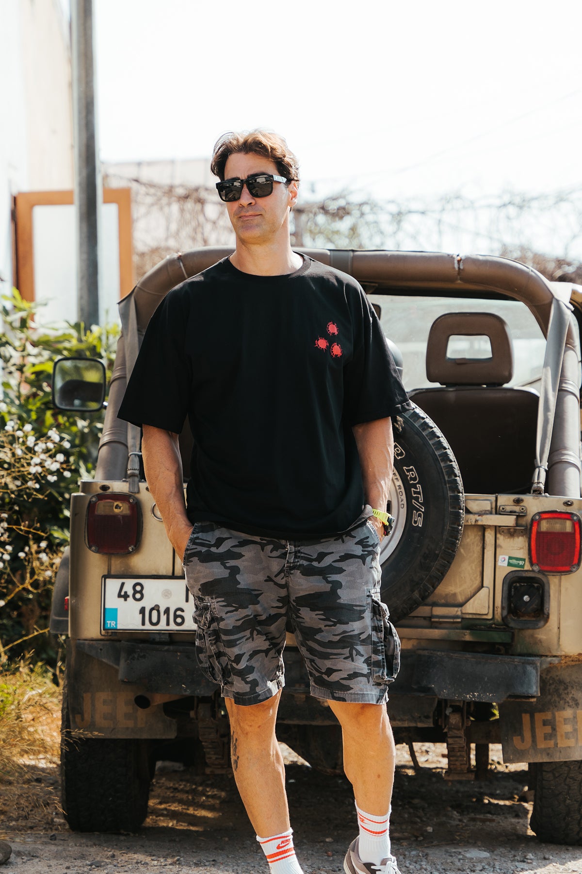 KÜTE Siyah Oversize Tişört